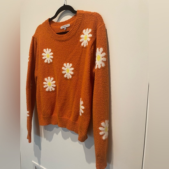 Unique Vintage | MISS SPARKLiNG Orange & White Daisy Sweater - Picture 5 of 7
